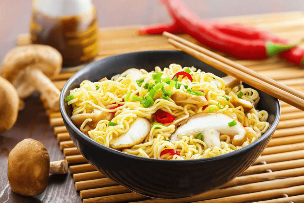 高湯熬制、營(yíng)養(yǎng)美味，解碼白象食品“湯好喝高湯面”制作工藝